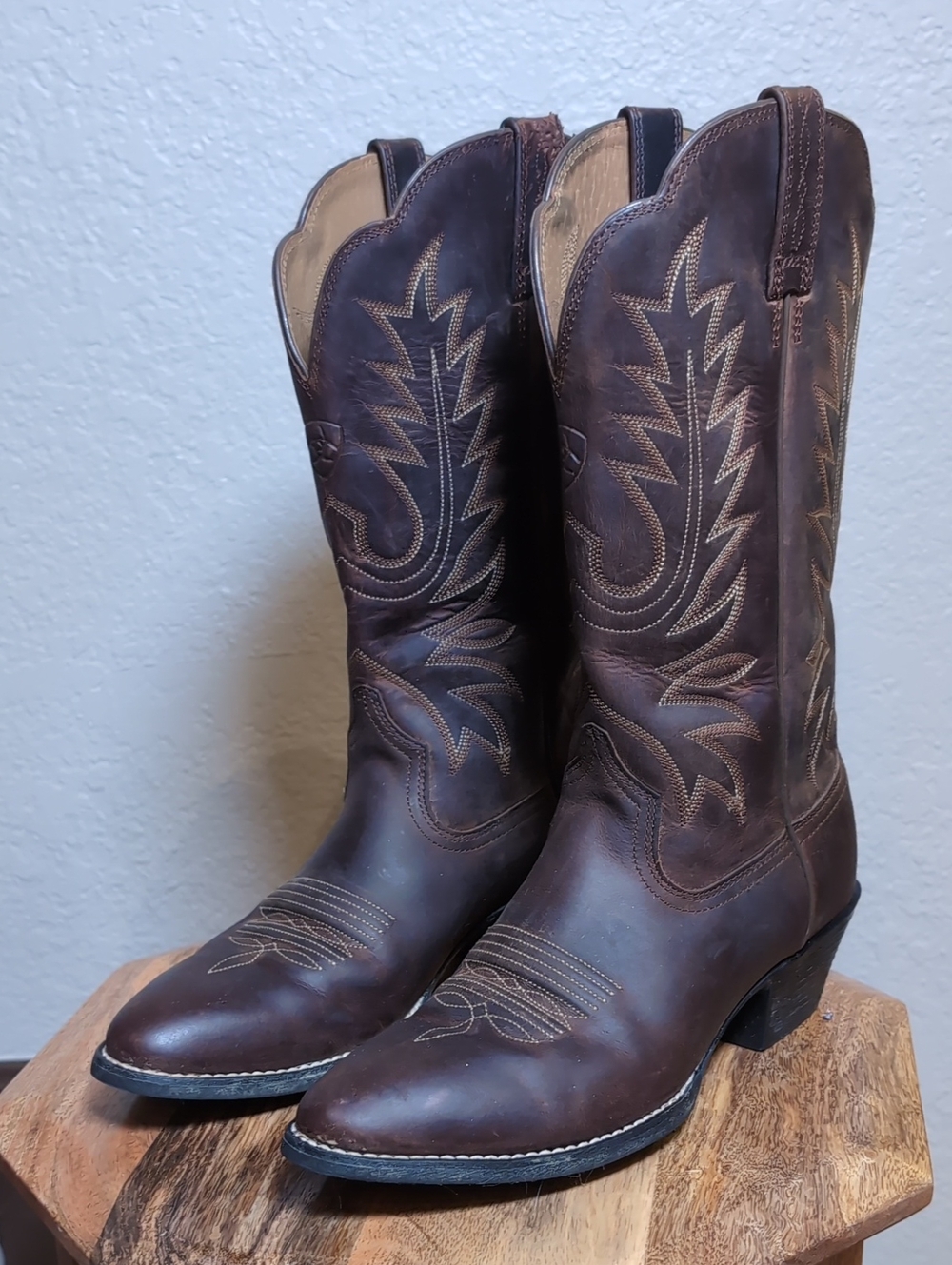 Ariat Heritage Leather Western Cowgirl Boots - Round Toe